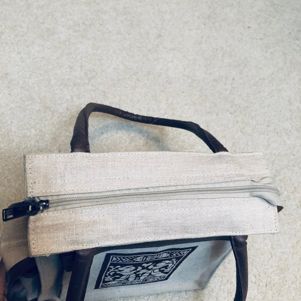 Jute Cottage Natural Fiber Stamped Bag - Picture 7 of 7